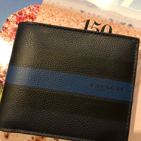 ❌SOLD❌ Coach Compact ID Wallet In Varsity Blue - Picture 2 of 7